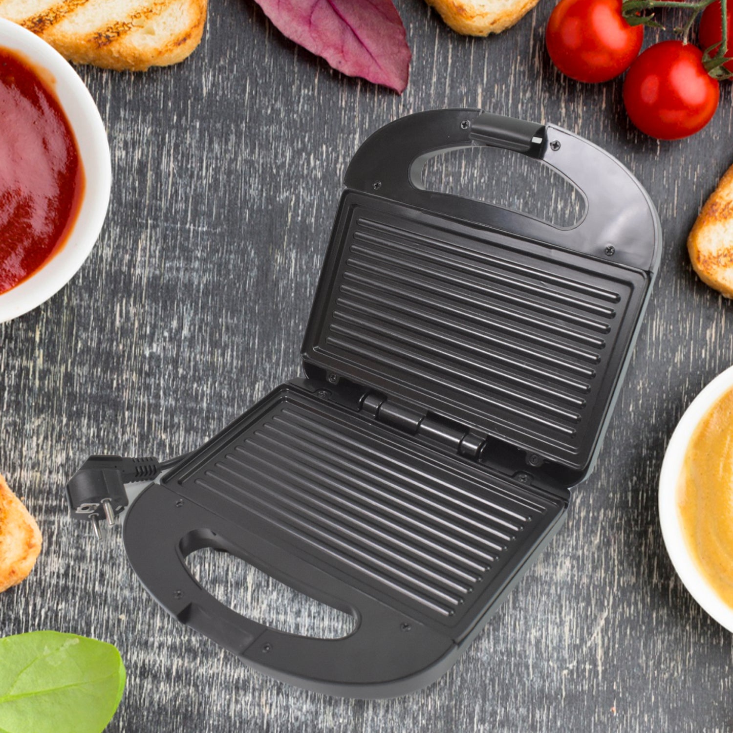 2818 Sandwich Maker Makes Sandwich Non-stick Plates Easy To Use With Indicator Lights